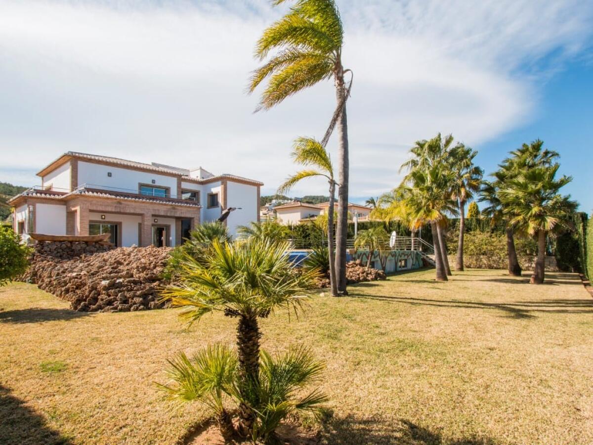 Villa 4 Dormitorios en venta en Javea