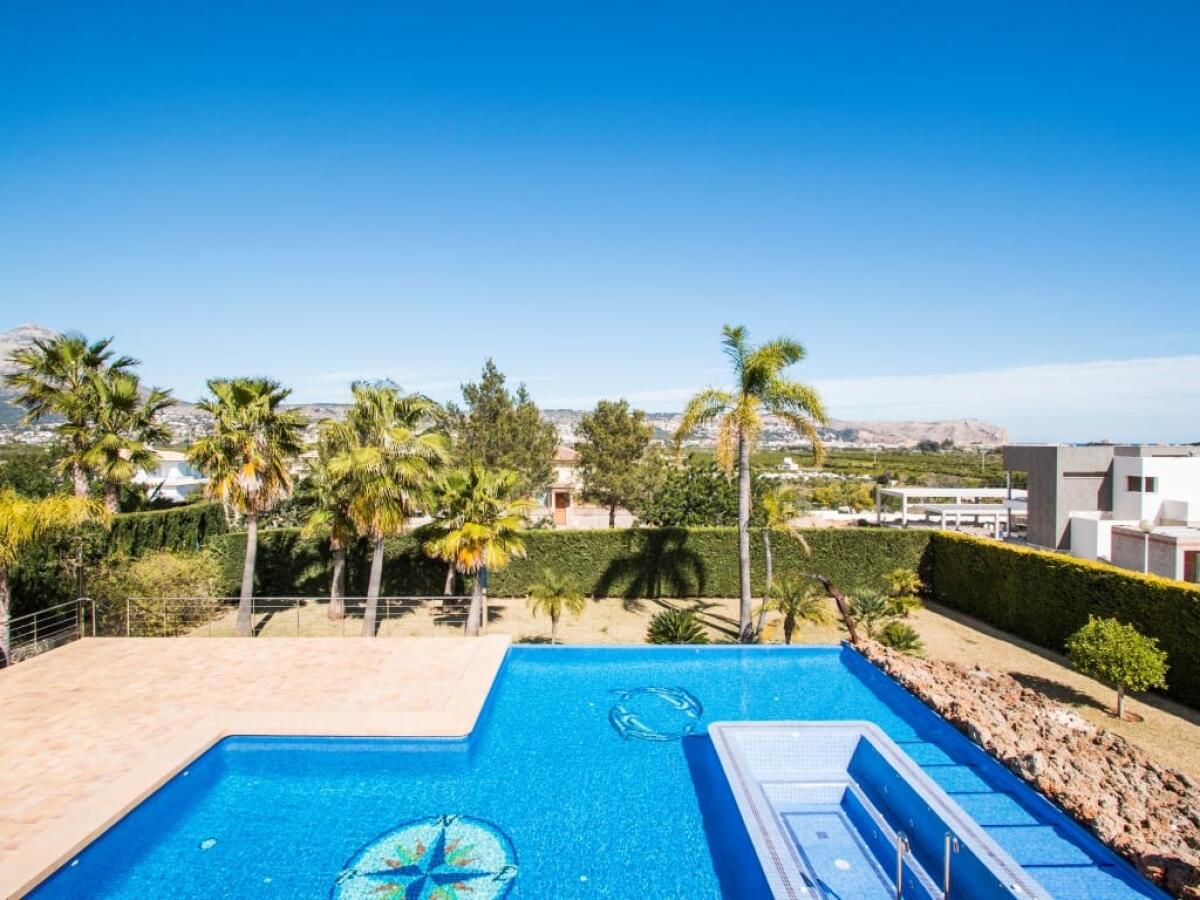 Villa 4 Dormitorios en venta en Javea