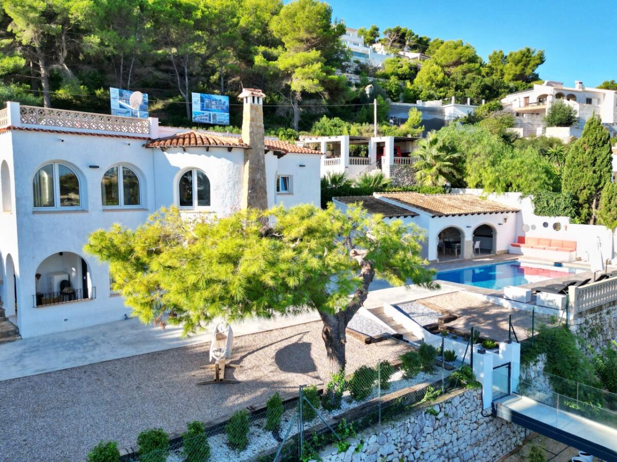 Villa 4 Dormitorios en venta en Javea Portichol