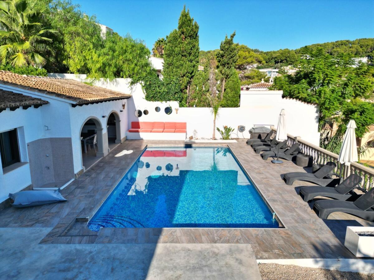 Villa 4 Dormitorios en venta en Javea Portichol