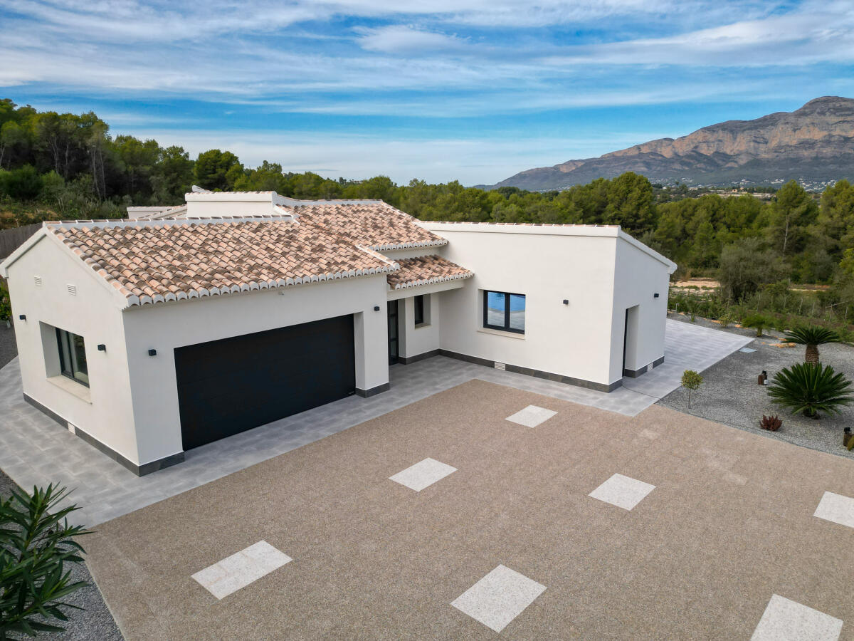 Villa 4 Dormitorios en venta en Javea La Lluca