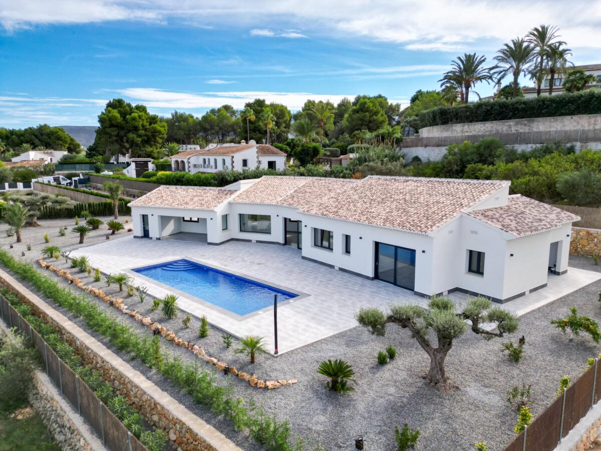 Villa 4 Dormitorios en venta en Javea La Lluca