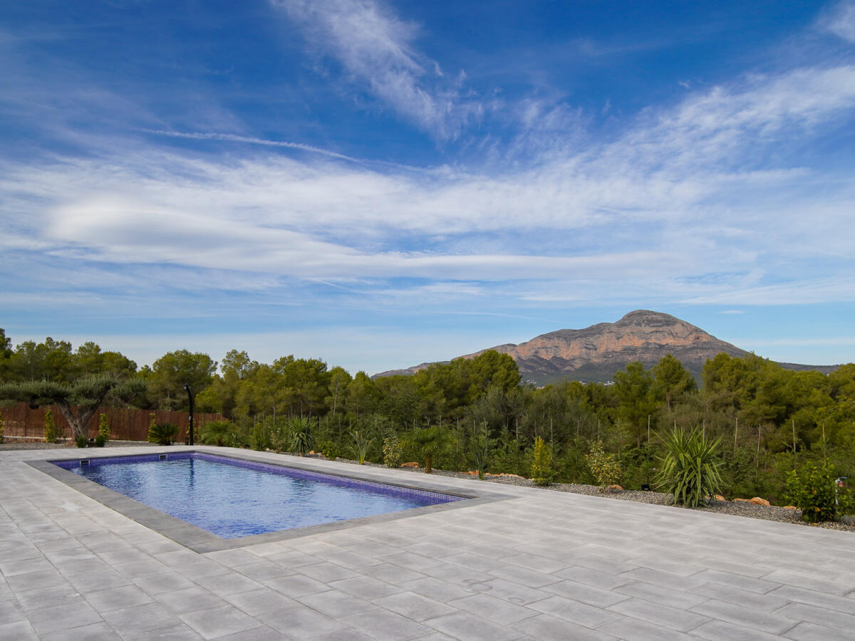 Villa 4 Dormitorios en venta en Javea La Lluca