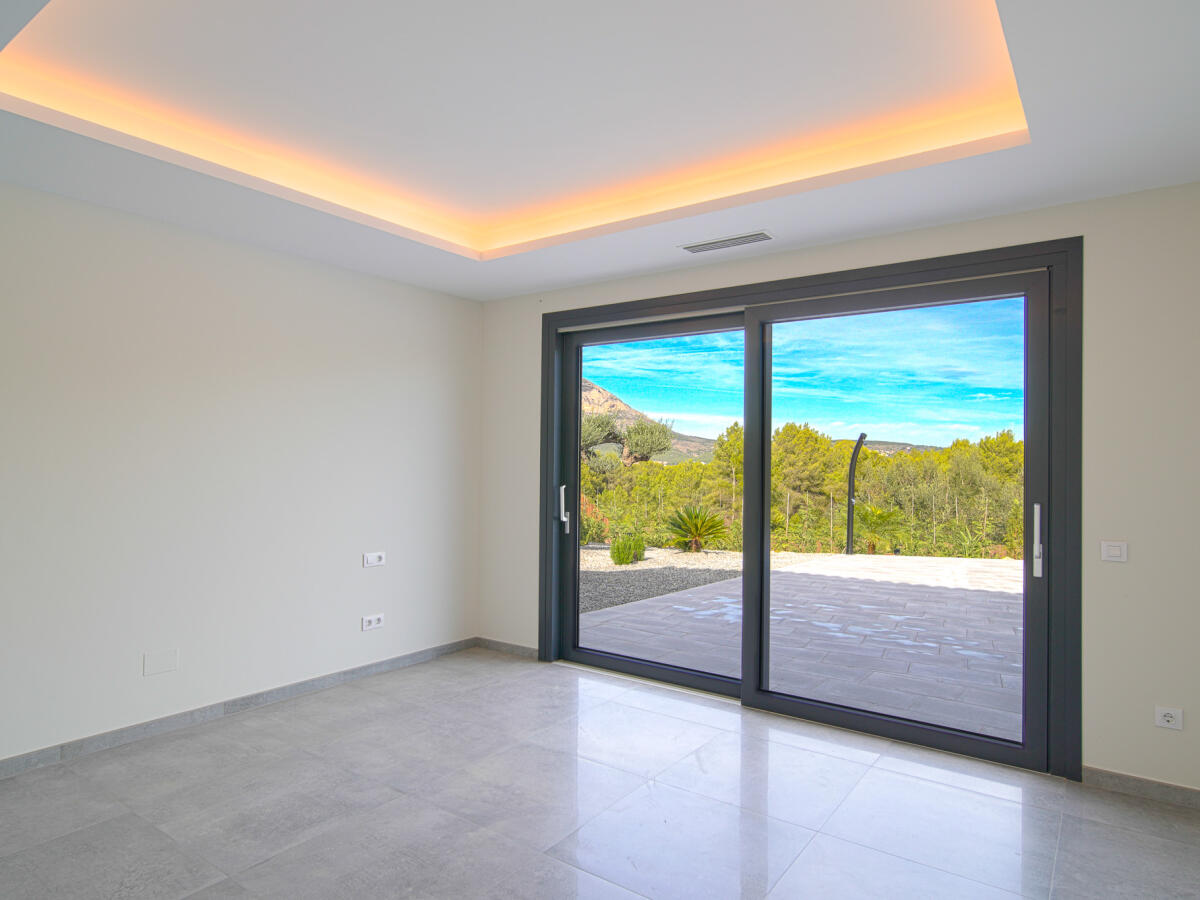 Villa 4 Dormitorios en venta en Javea La Lluca