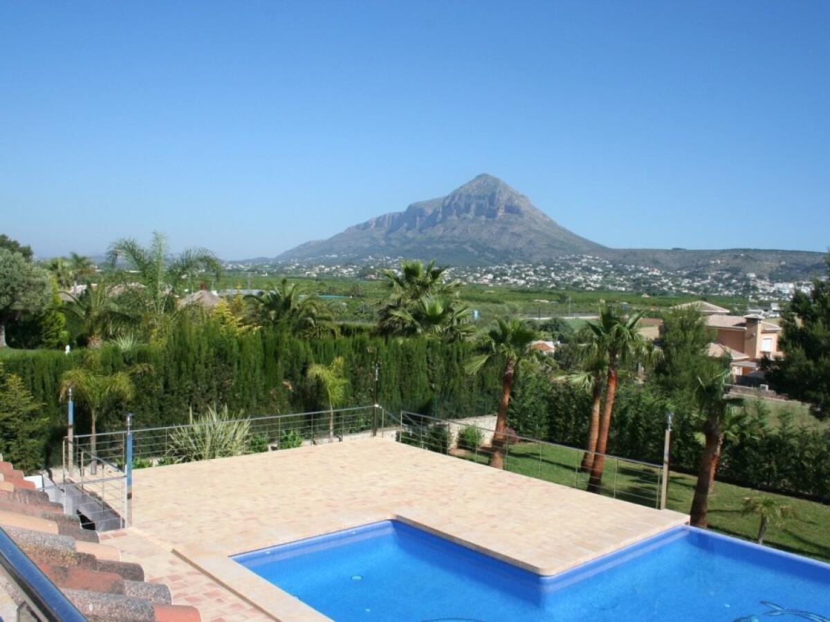 Villa 5 Dormitorios en venta en Javea