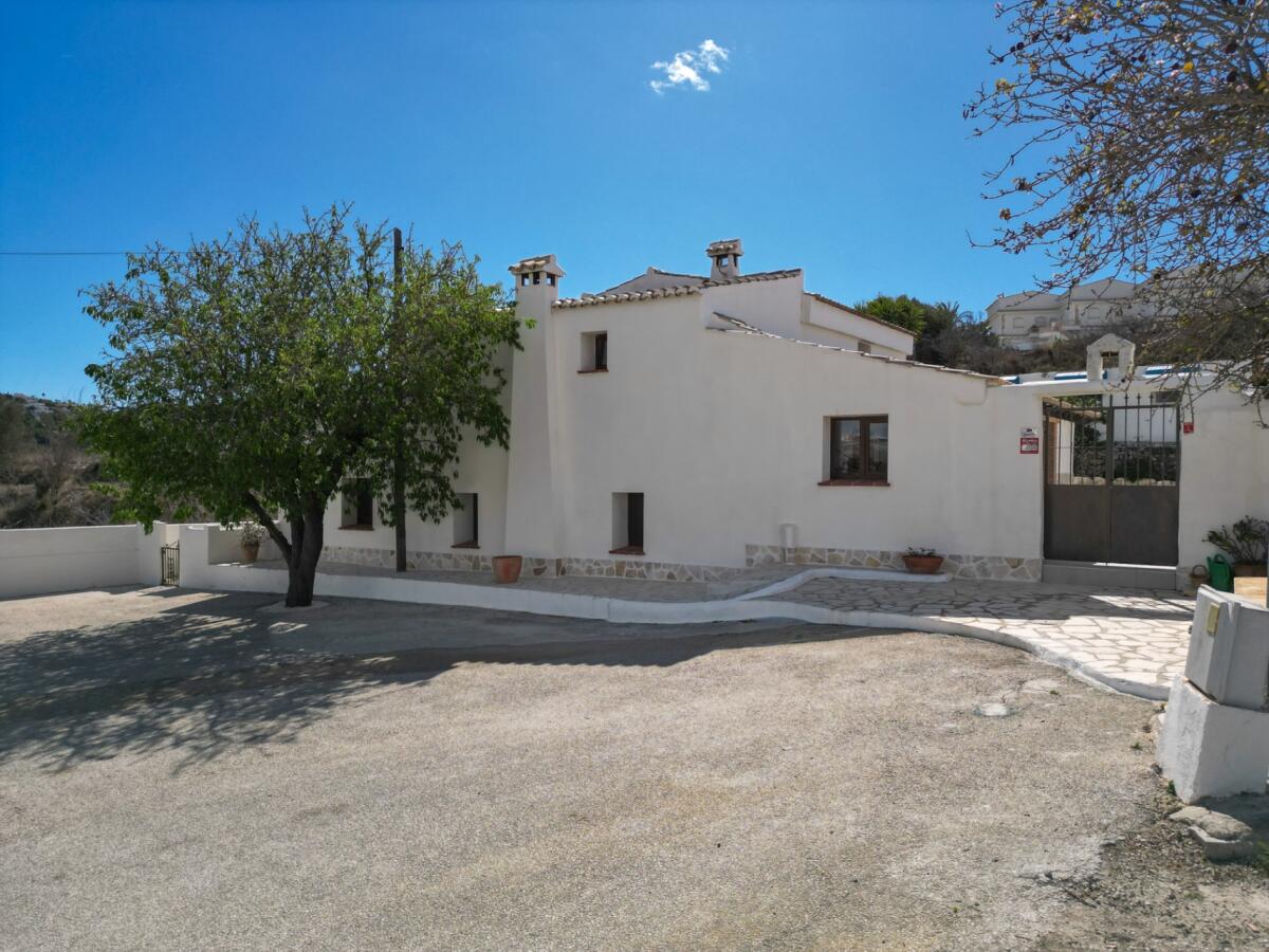 Villa 5 Dormitorios en venta en Moraira
