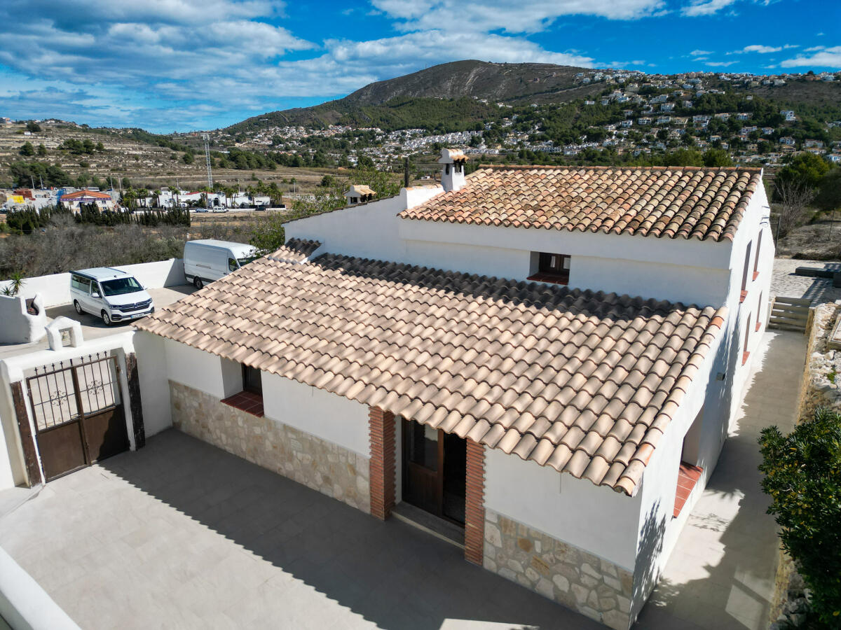 Villa 5 Dormitorios en venta en Moraira