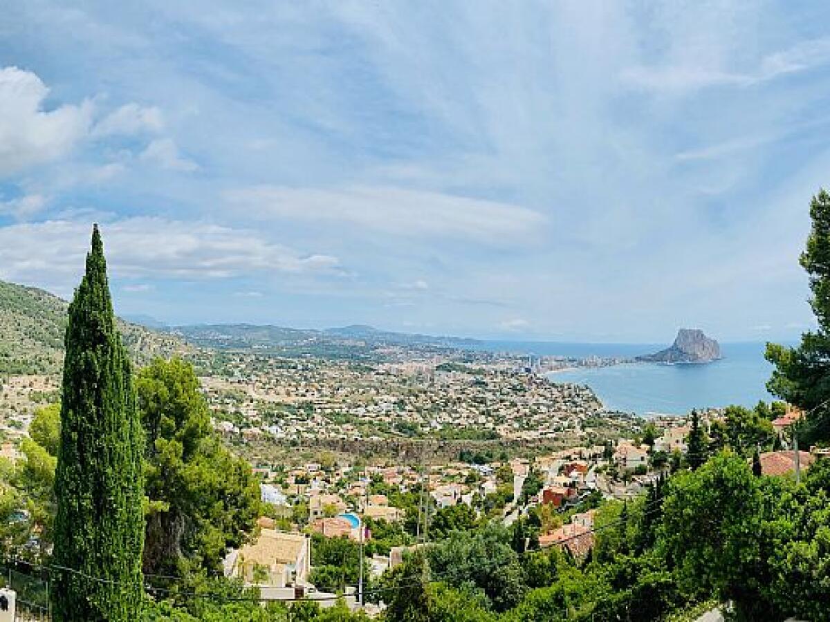 Villa 4 Dormitorios en venta en Calpe
