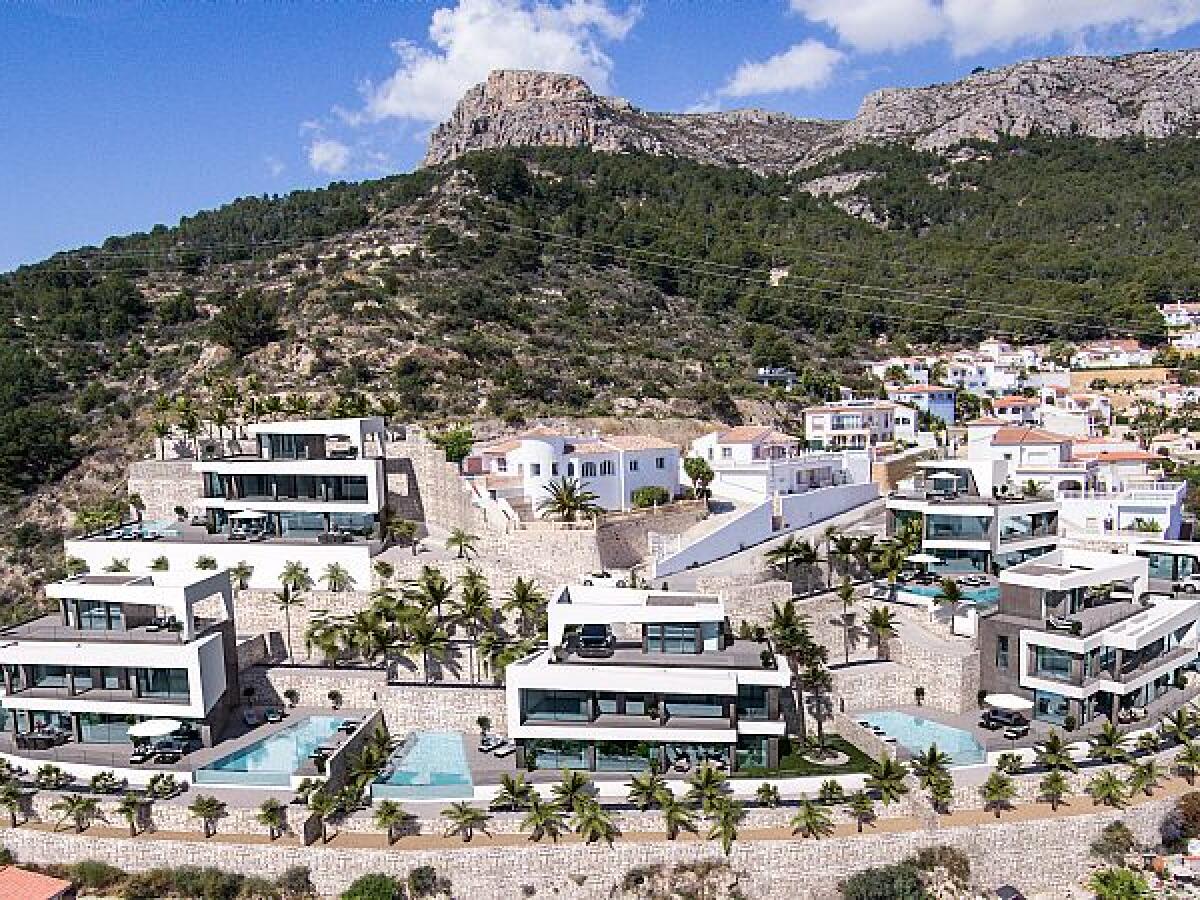 Villa 4 Dormitorios en venta en Calpe