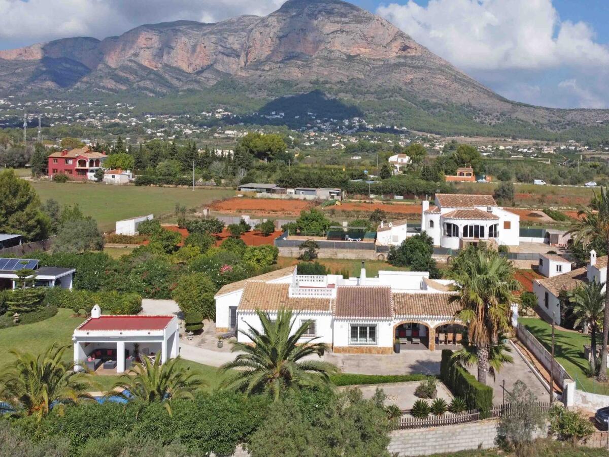Villa 5 Dormitorios en venta en Javea