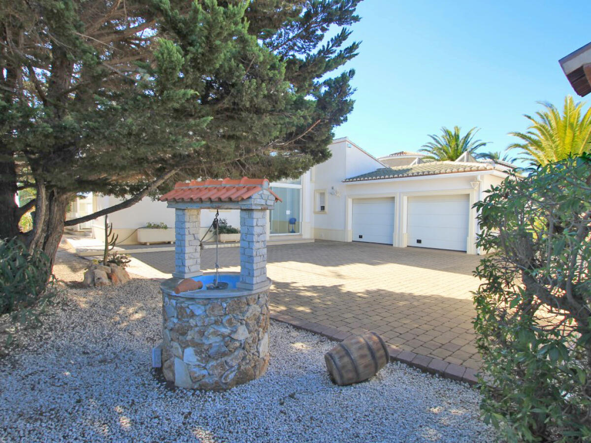 Villa 4 Dormitorios en venta en Javea