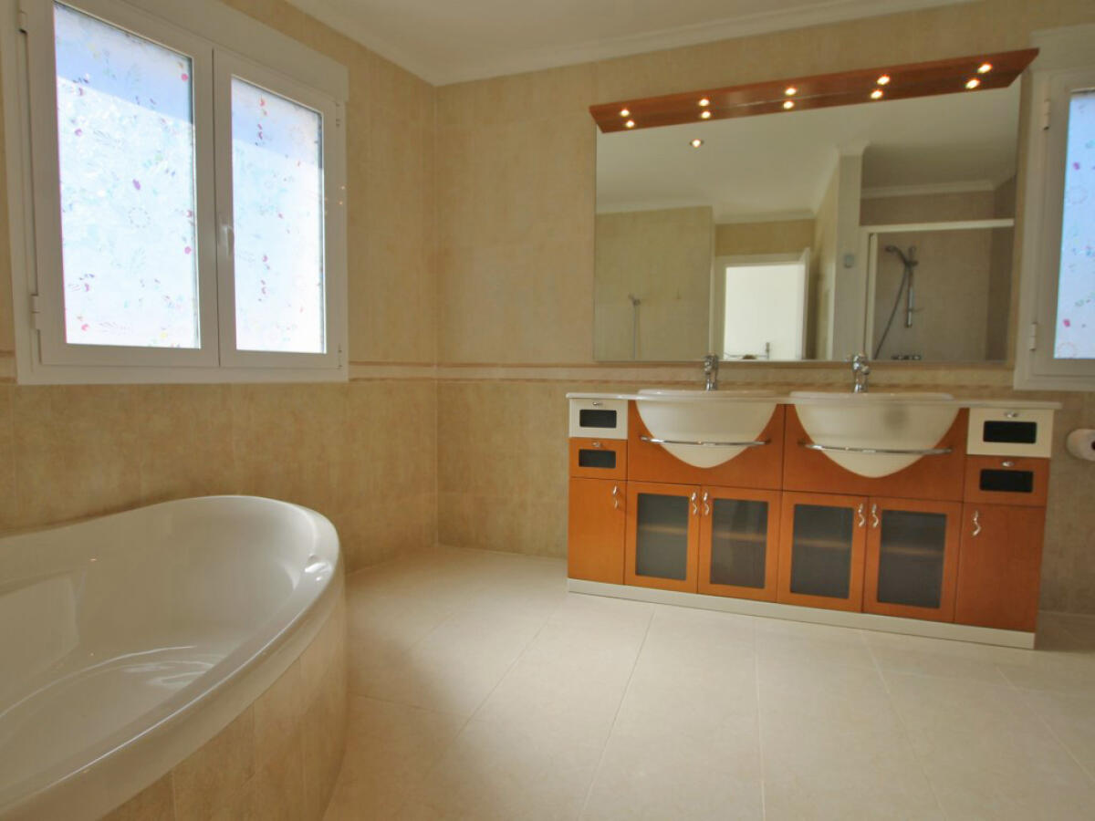 Villa 4 Dormitorios en venta en Javea