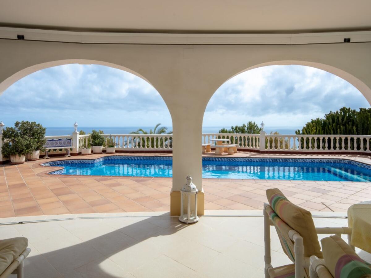 Villa 4 Dormitorios en venta en Javea