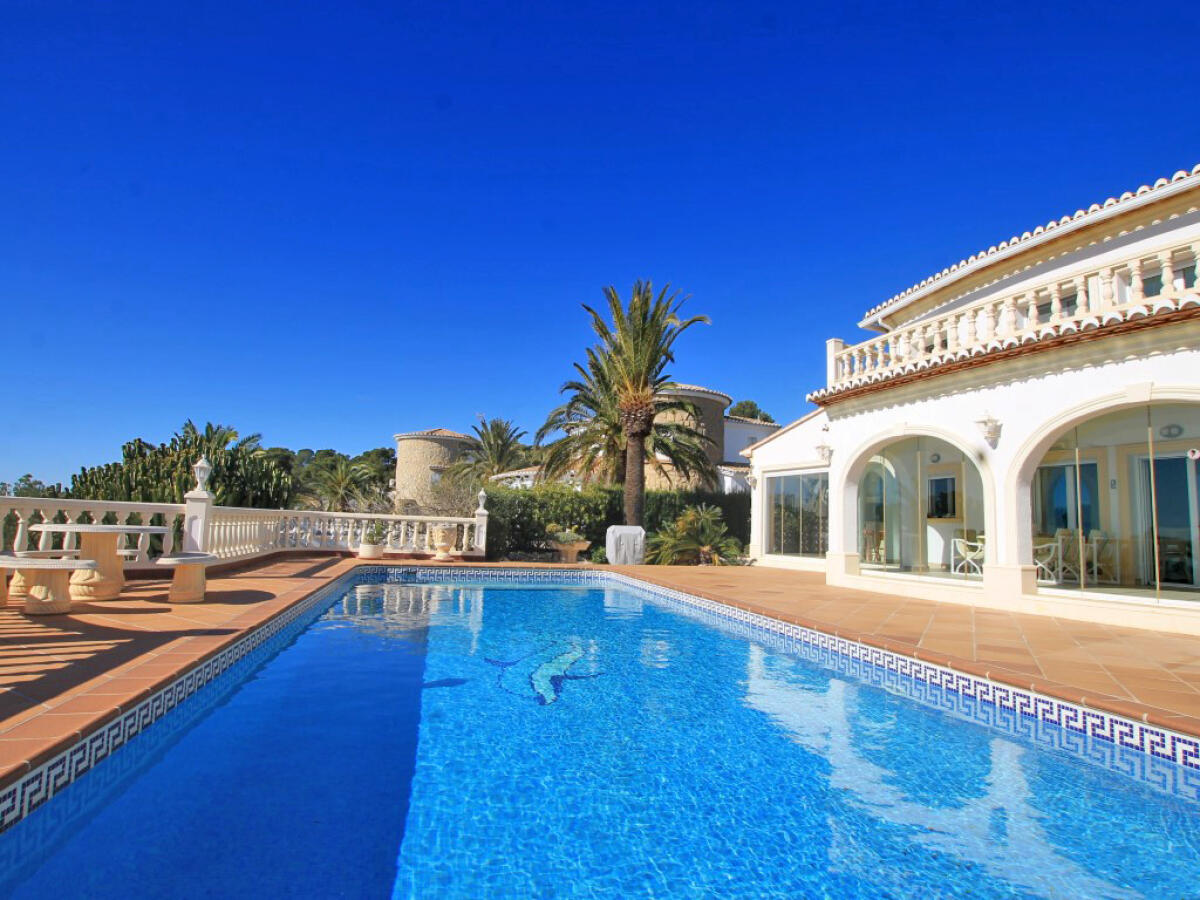 Villa 4 Dormitorios en venta en Javea