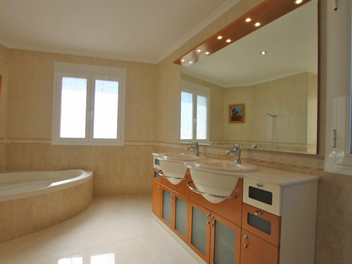 Villa 4 Dormitorios en venta en Javea