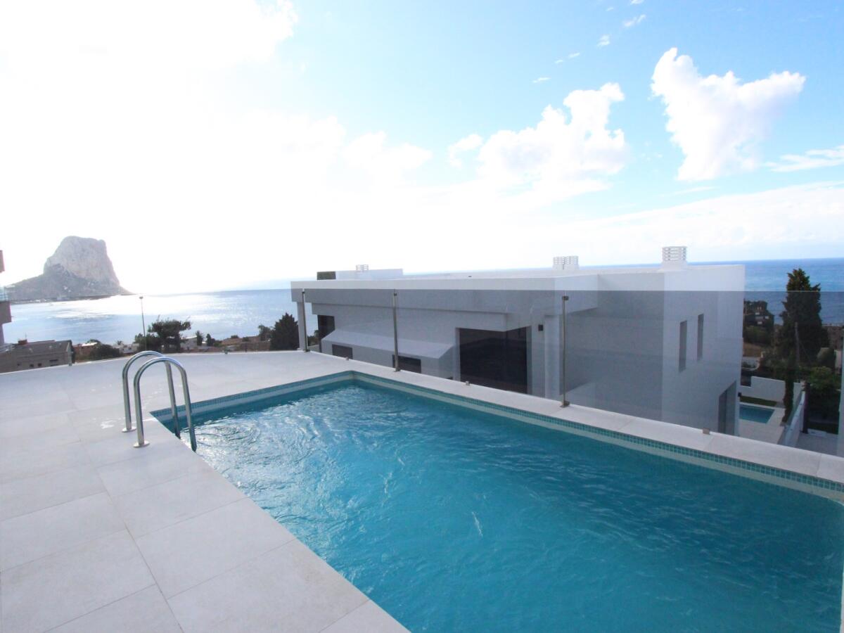 Villa 4 Dormitorios en venta en Calpe