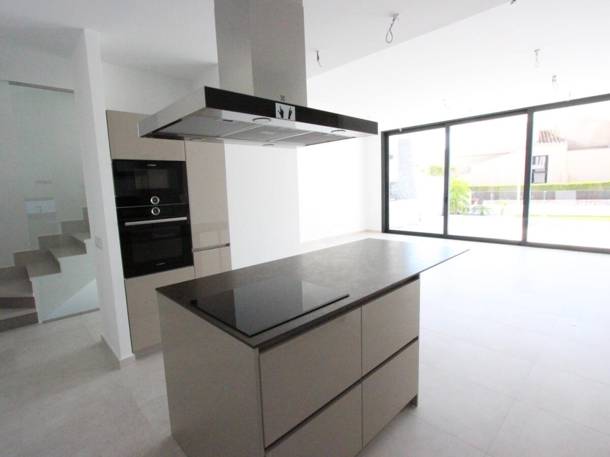 Villa 3 Dormitorios en venta en Calpe