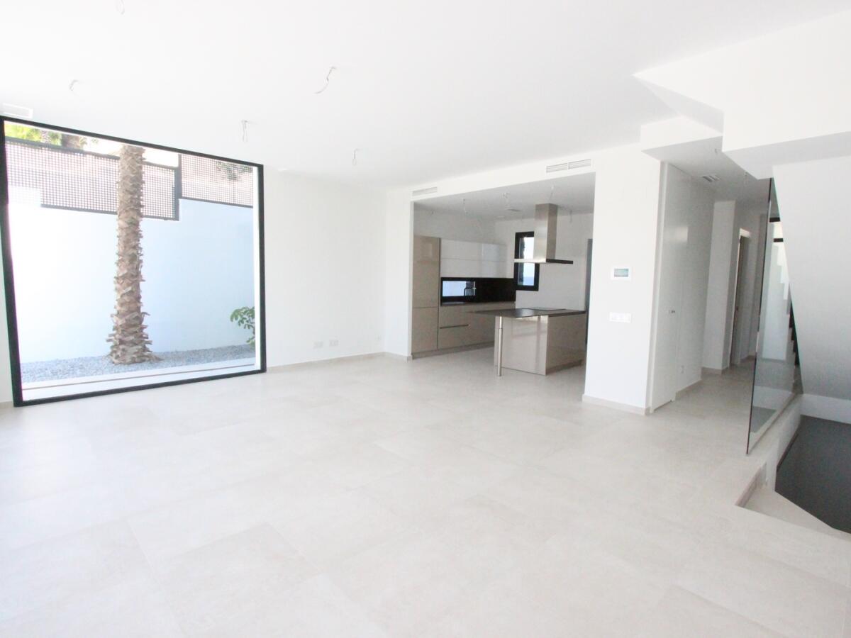 Villa 3 Dormitorios en venta en Calpe