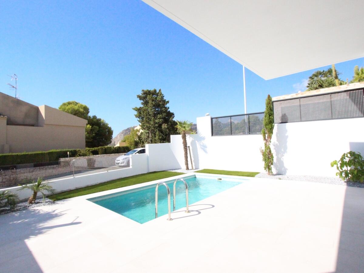 Villa 3 Dormitorios en venta en Calpe