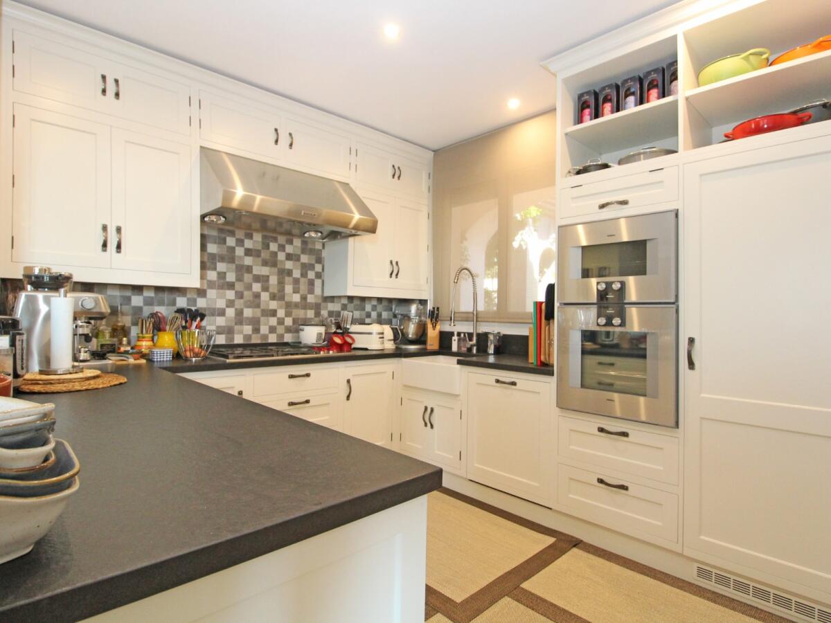 Villa 5 Dormitorios en venta en Moraira