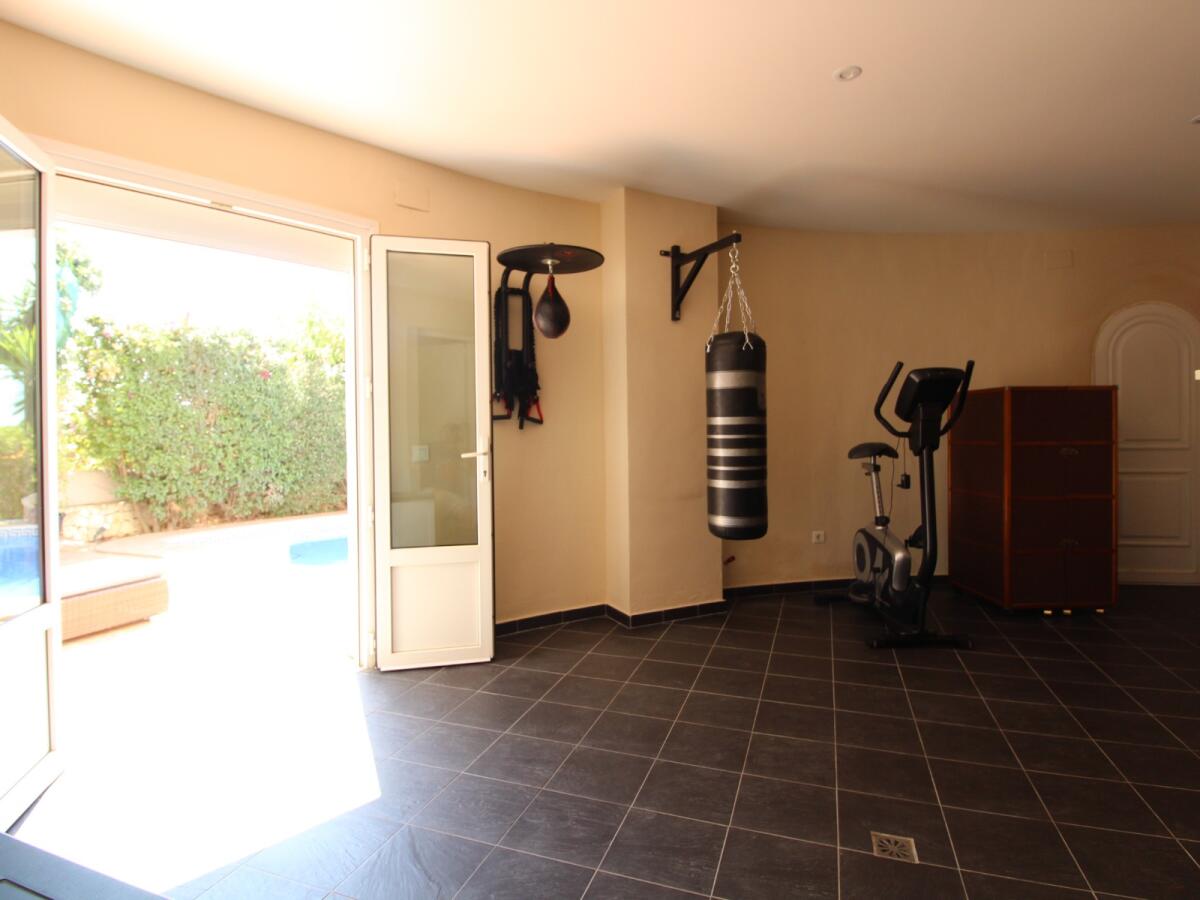 Villa 5 Dormitorios en venta en Moraira