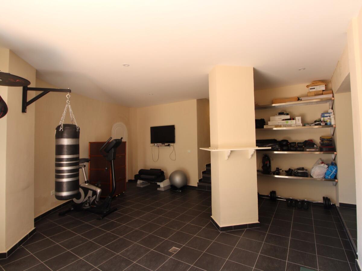 Villa 5 Dormitorios en venta en Moraira