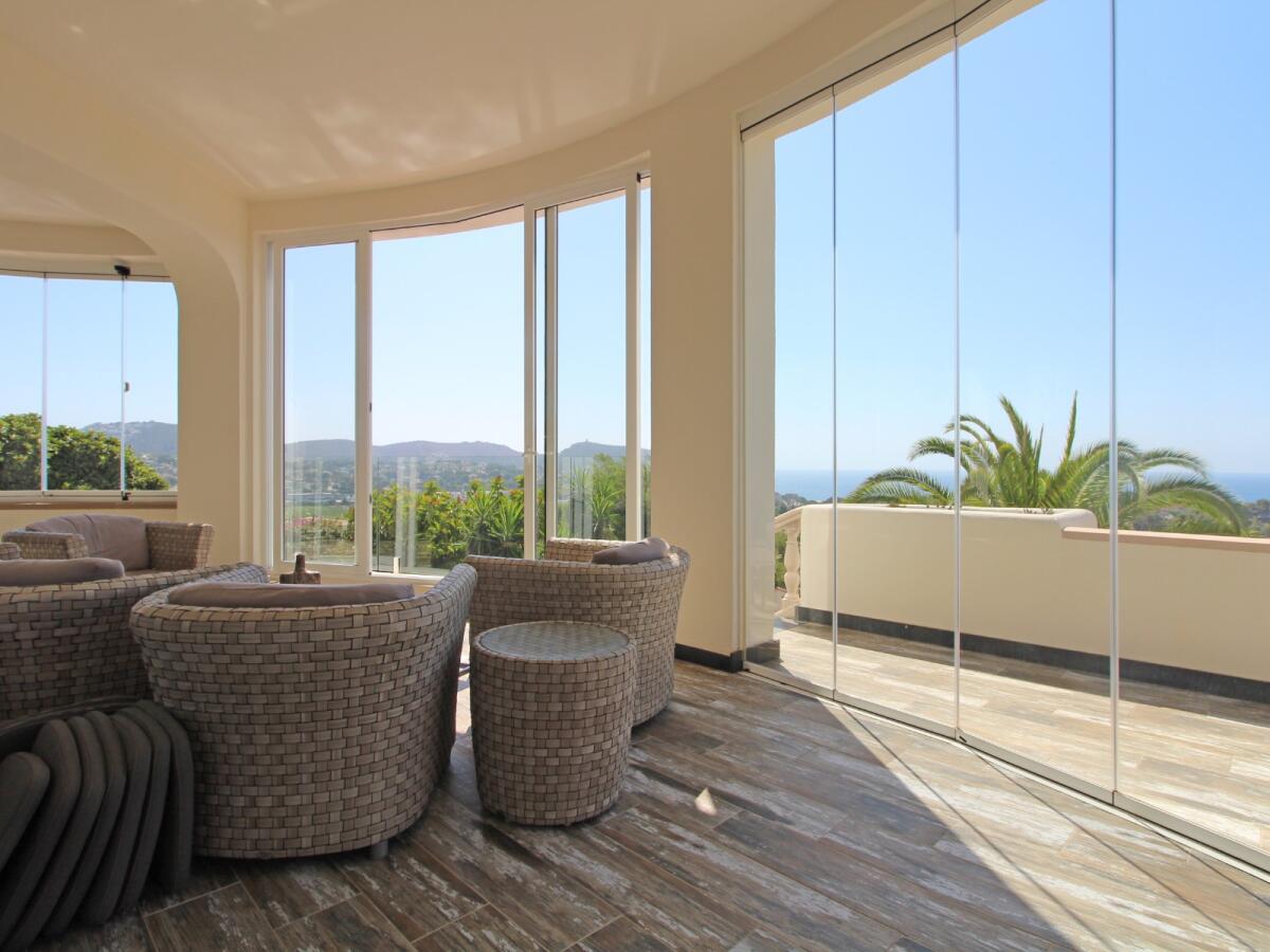 Villa 5 Dormitorios en venta en Moraira