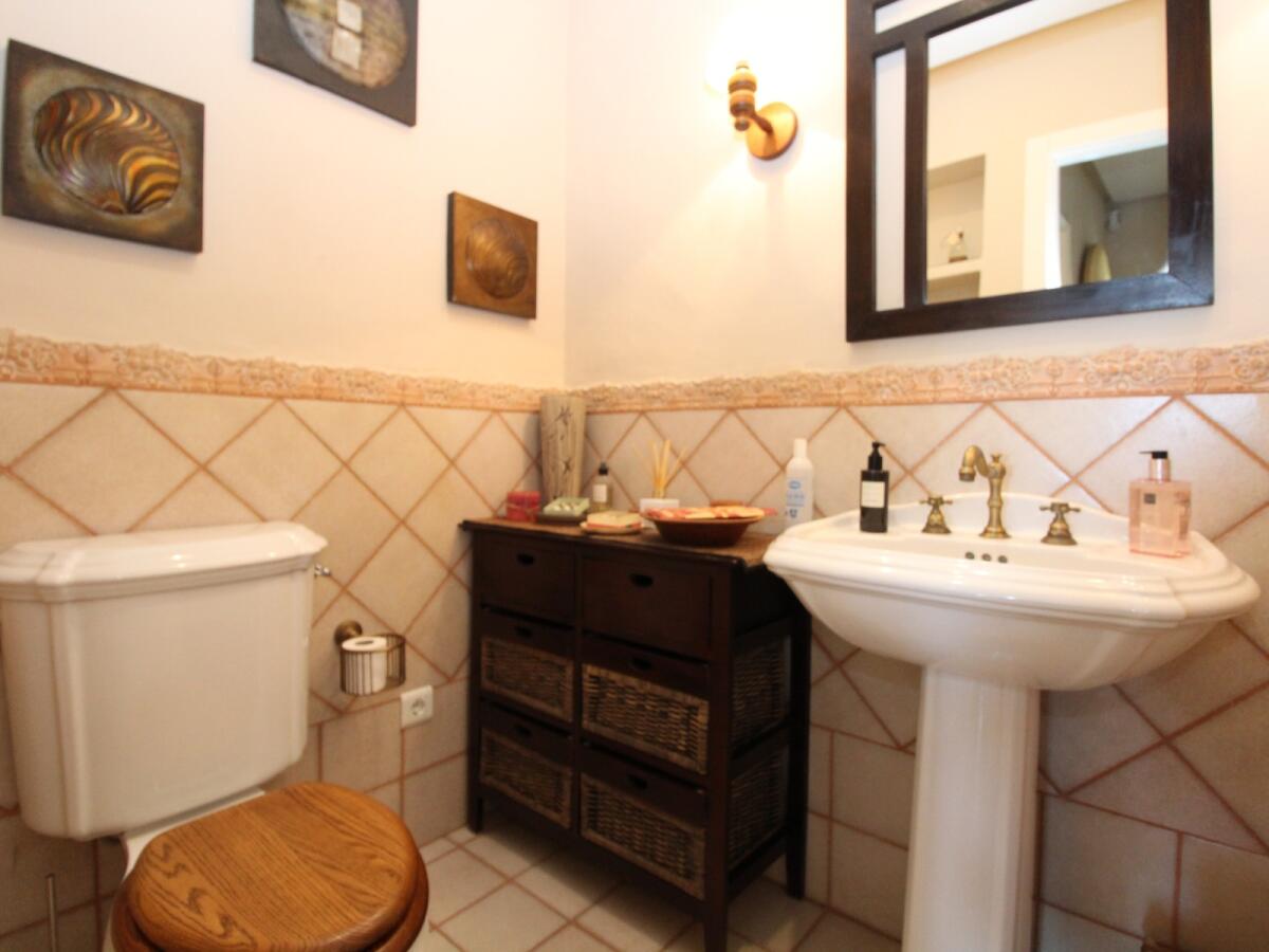 Villa 5 Dormitorios en venta en Moraira