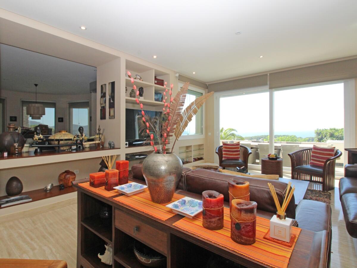 Villa 5 Dormitorios en venta en Moraira