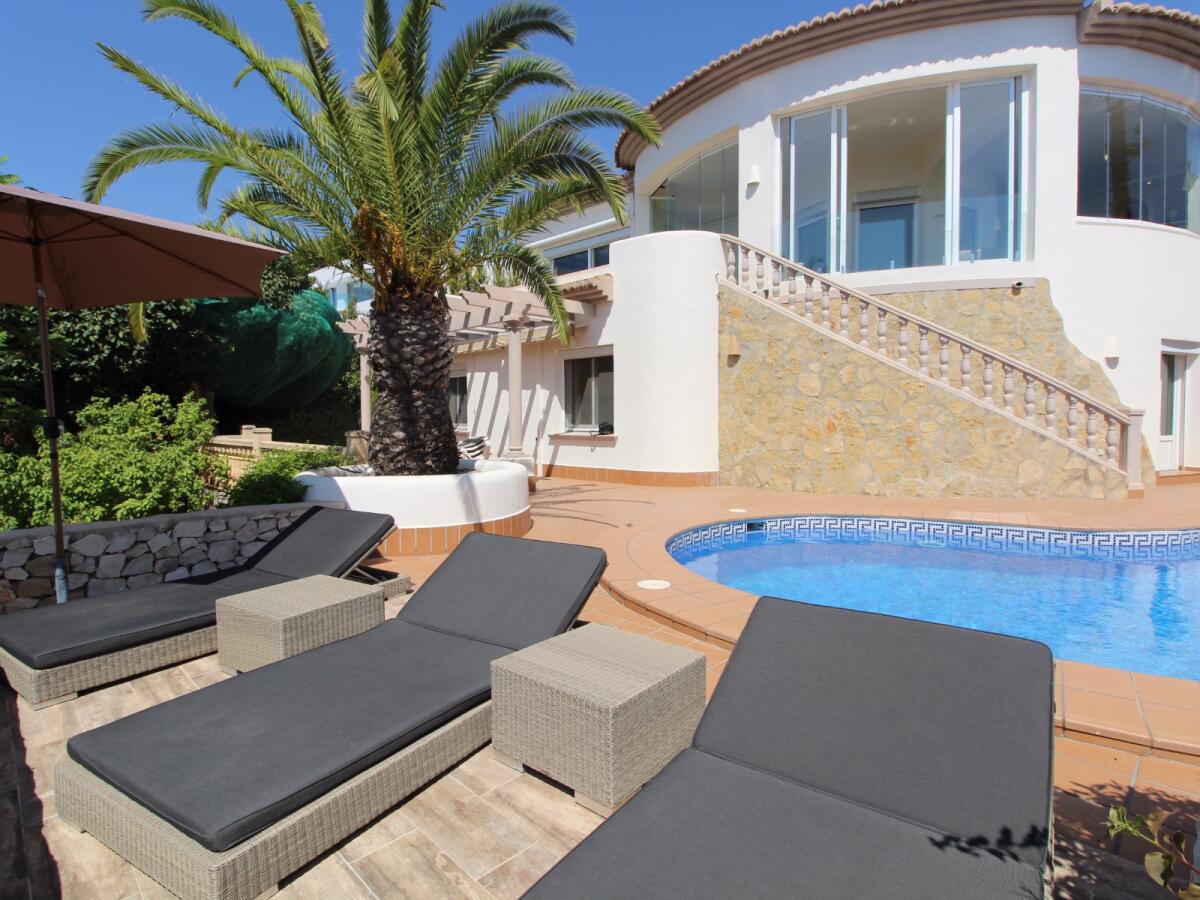 Villa 5 Dormitorios en venta en Moraira