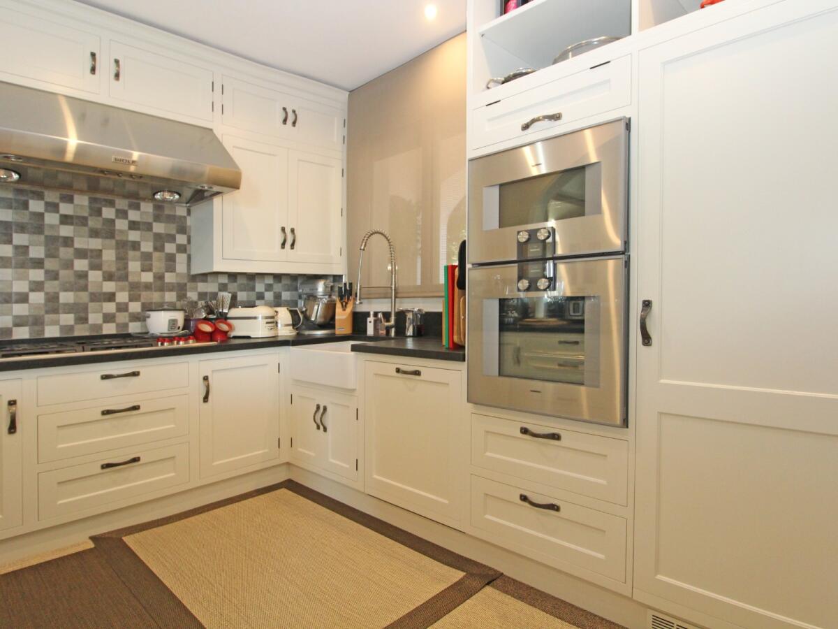 Villa 5 Dormitorios en venta en Moraira