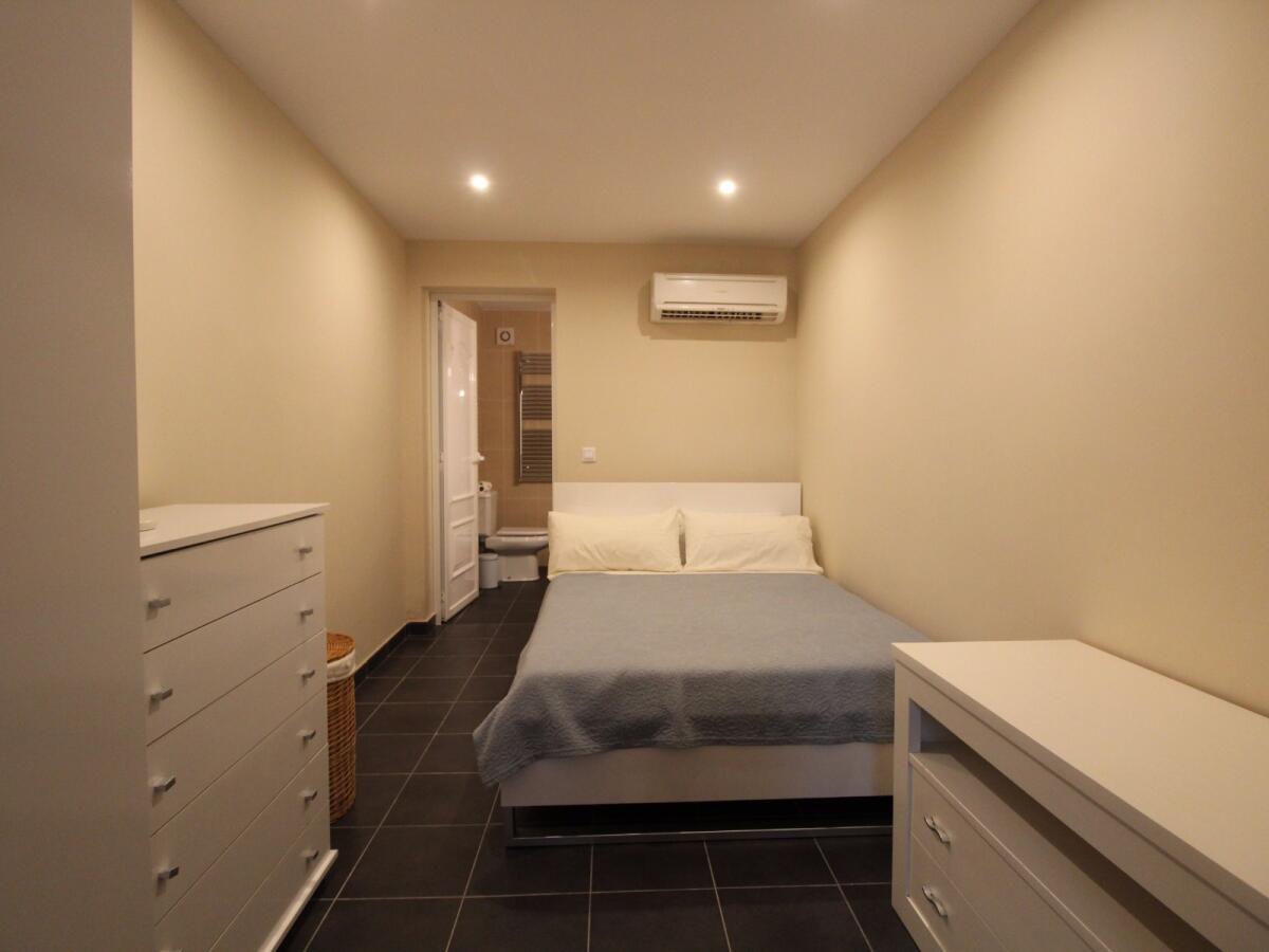 Villa 5 Dormitorios en venta en Moraira