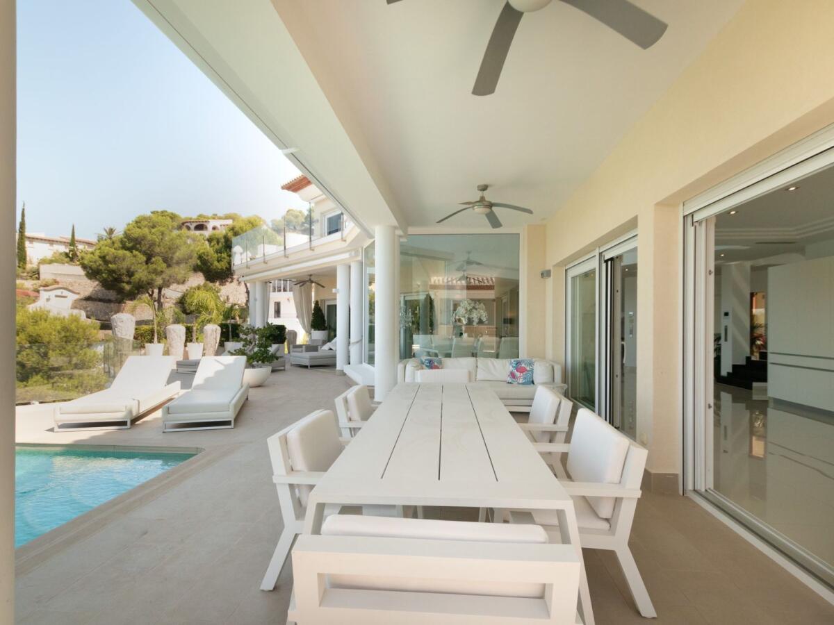 Villa 4 Dormitorios en venta en Moraira