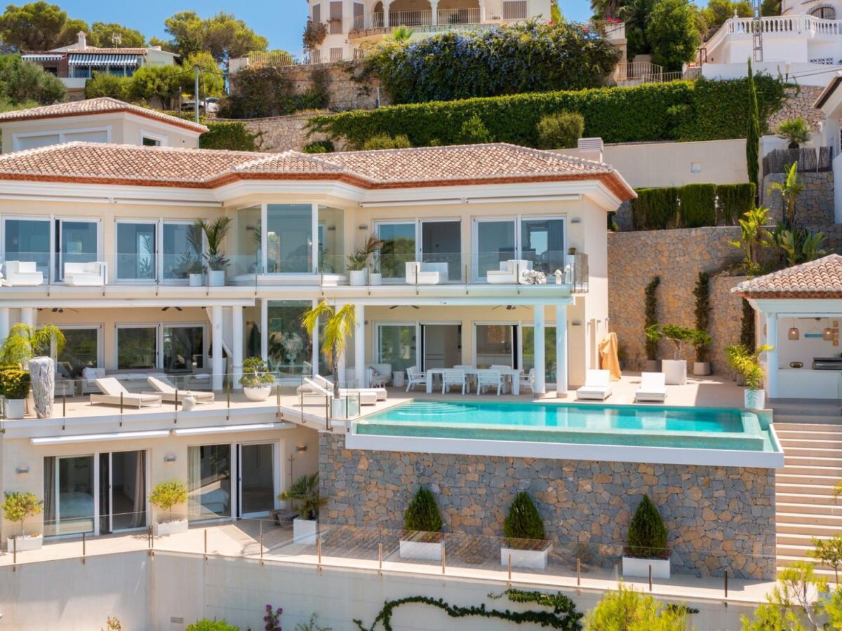 Villa 4 Dormitorios en venta en Moraira