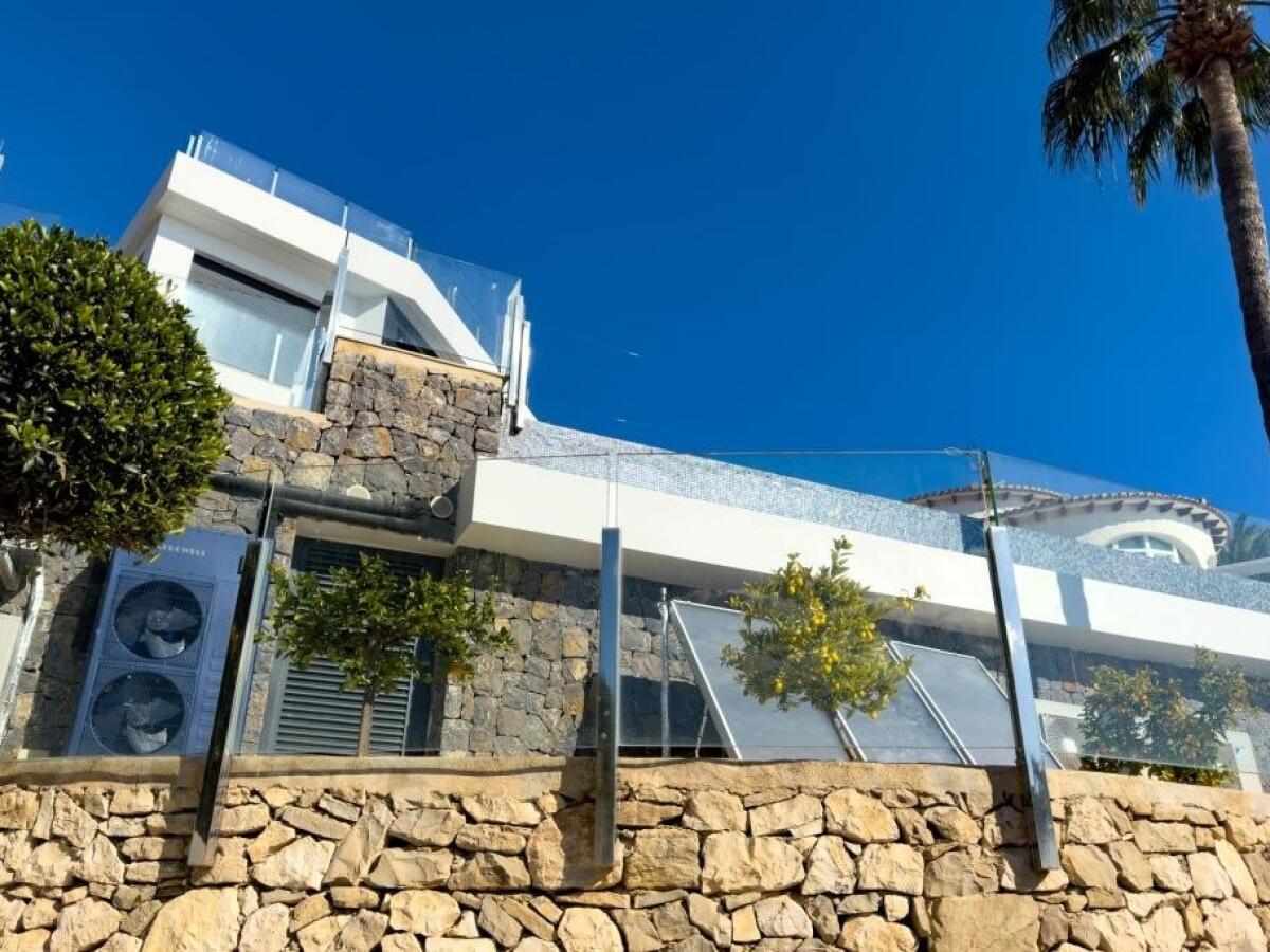 Villa 4 Dormitorios en venta en Calpe