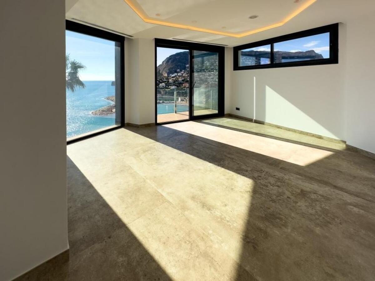 Villa 4 Dormitorios en venta en Calpe