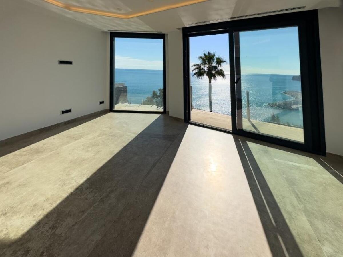 Villa 4 Dormitorios en venta en Calpe