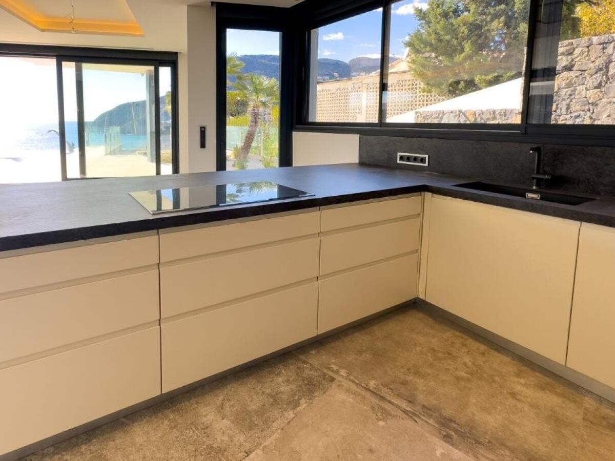 Villa 4 Dormitorios en venta en Calpe