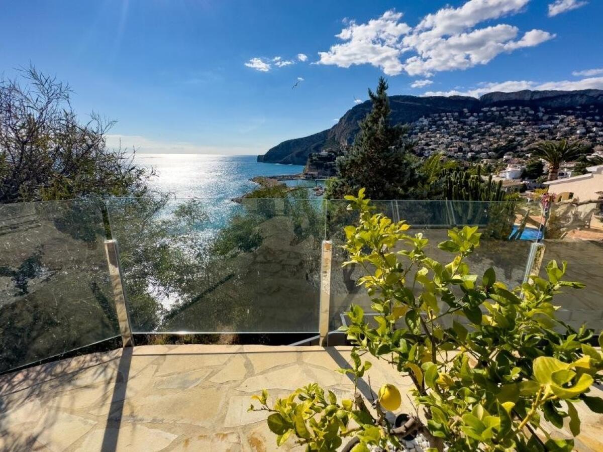 Villa 4 Dormitorios en venta en Calpe