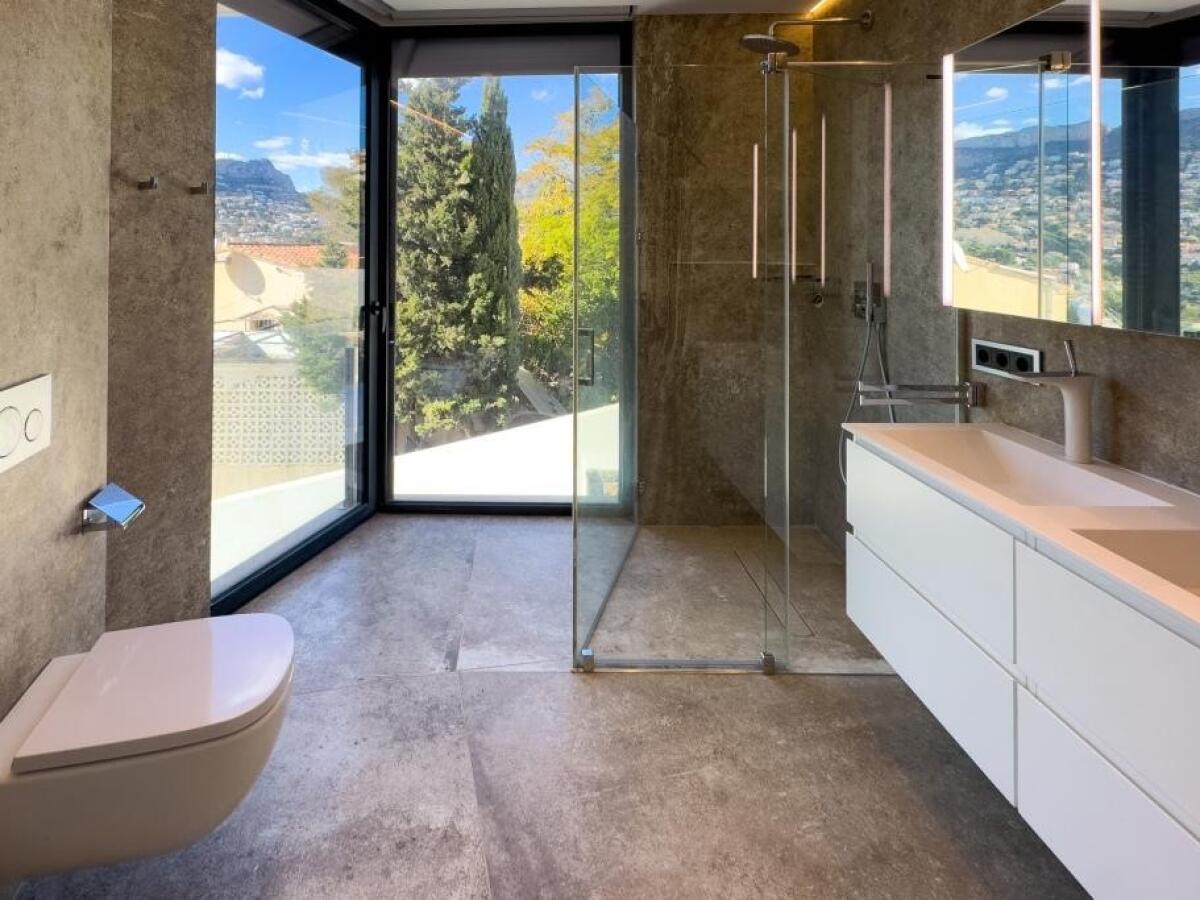 Villa 4 Dormitorios en venta en Calpe