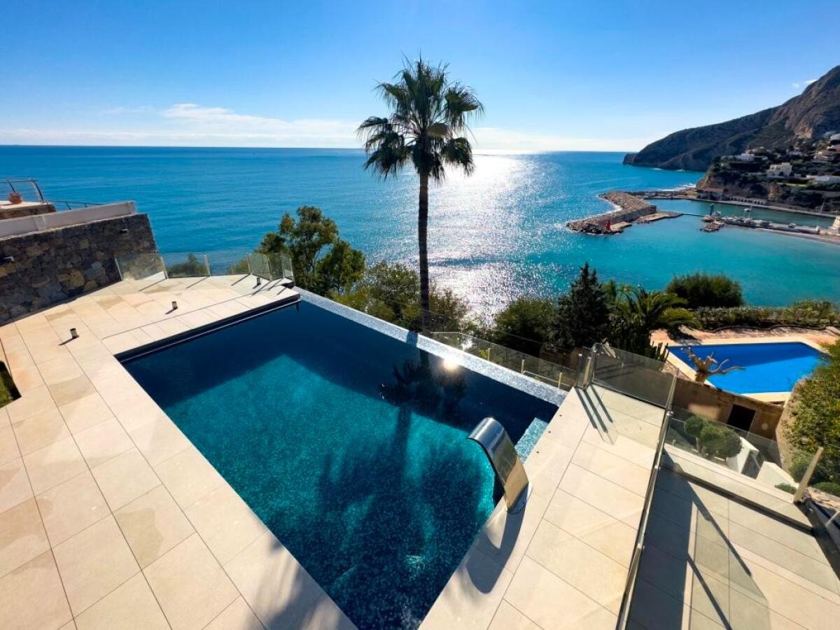 Villa 4 Dormitorios en venta en Calpe