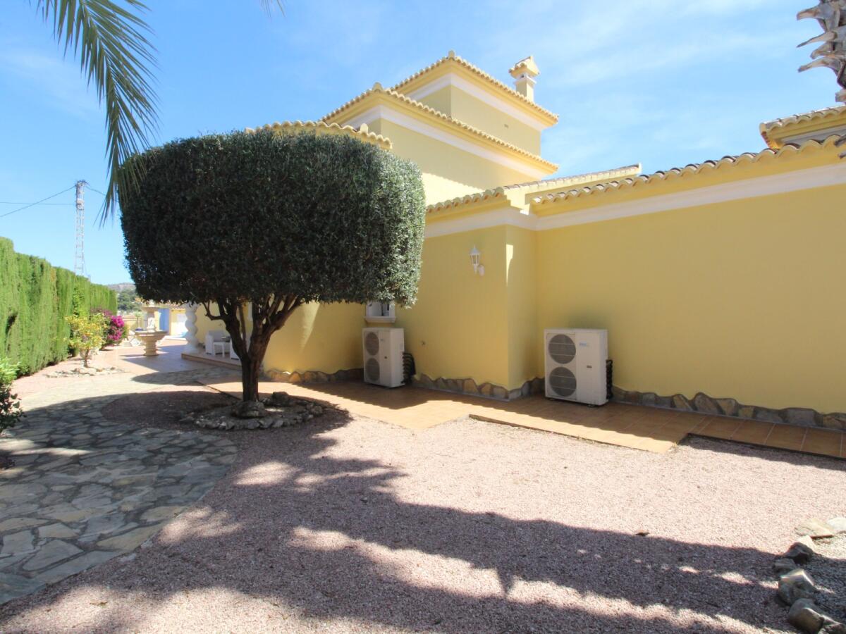 Villa 3 Dormitorios en venta en Moraira Pinar de l'Advocat