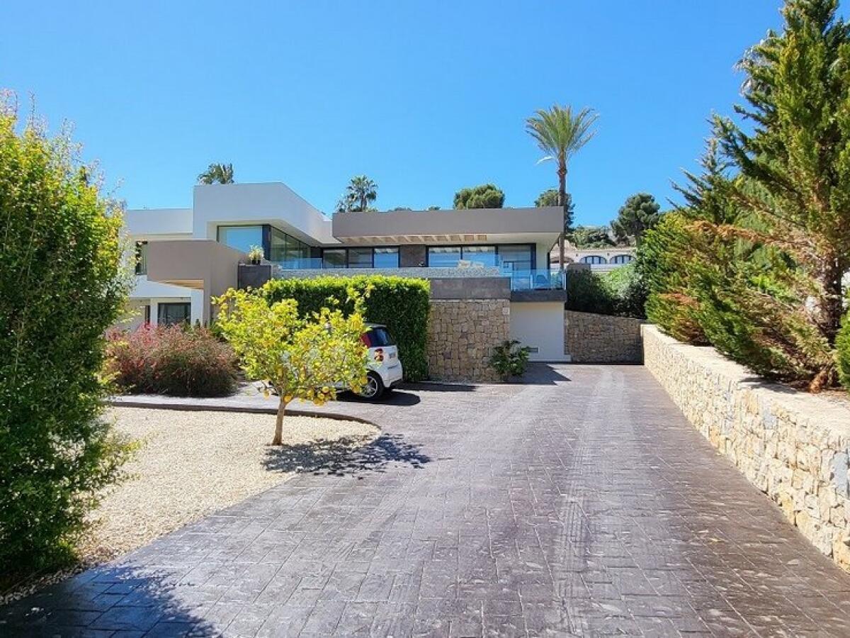 Villa 3 Dormitorios en venta en Javea