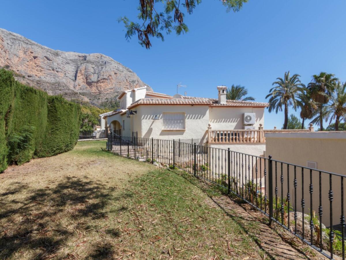 Villa 4 Dormitorios en venta en Javea Montgó