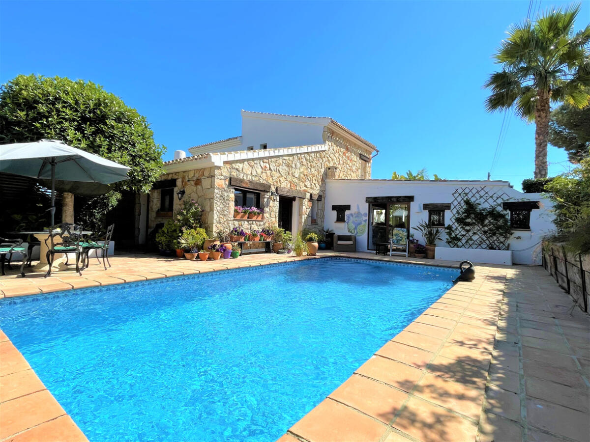 Villa 3 Dormitorios en venta en Moraira