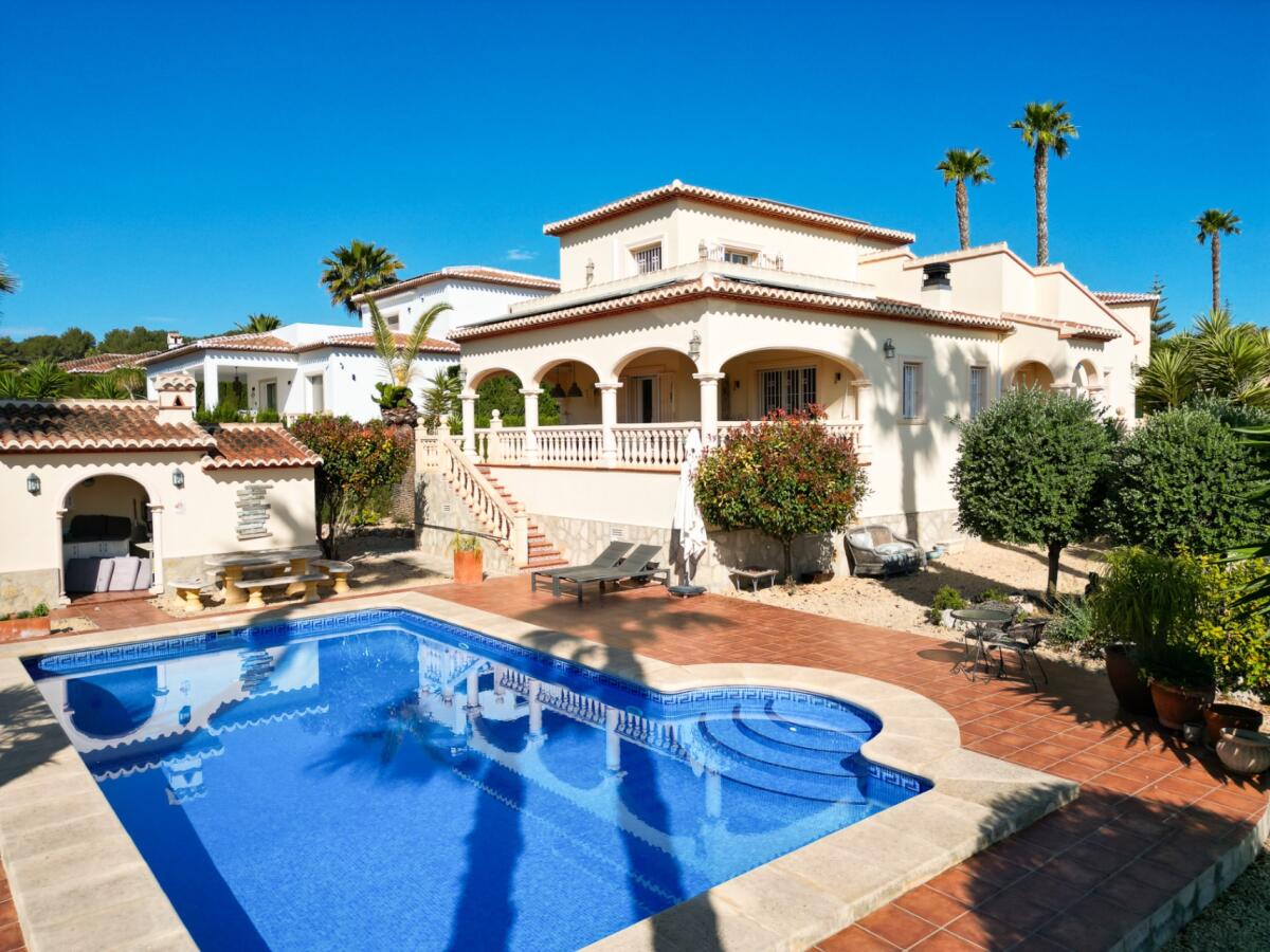 Villa 3 Dormitorios en venta en Javea La Lluca