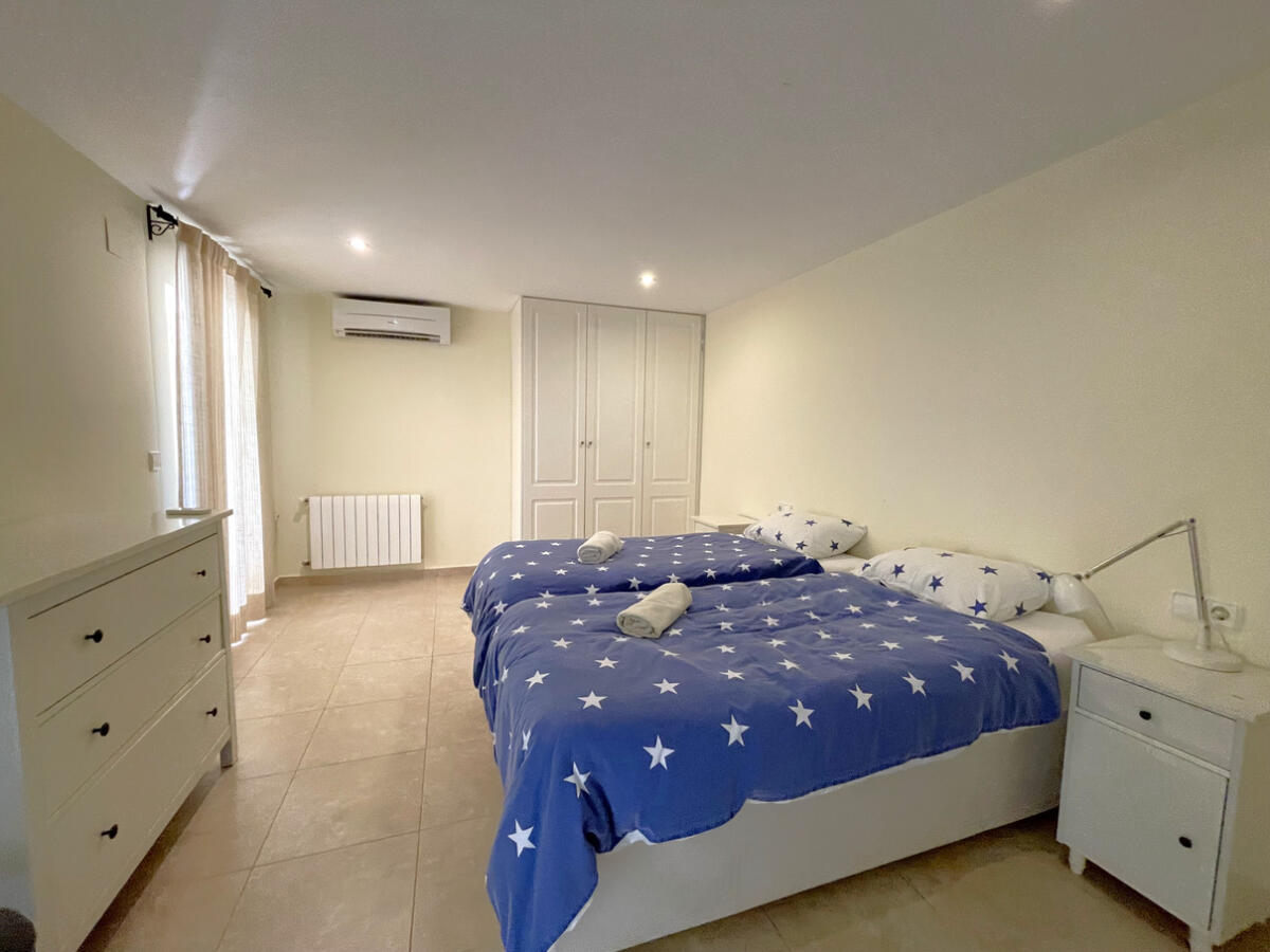 Villa 5 Dormitorios en venta en Moraira
