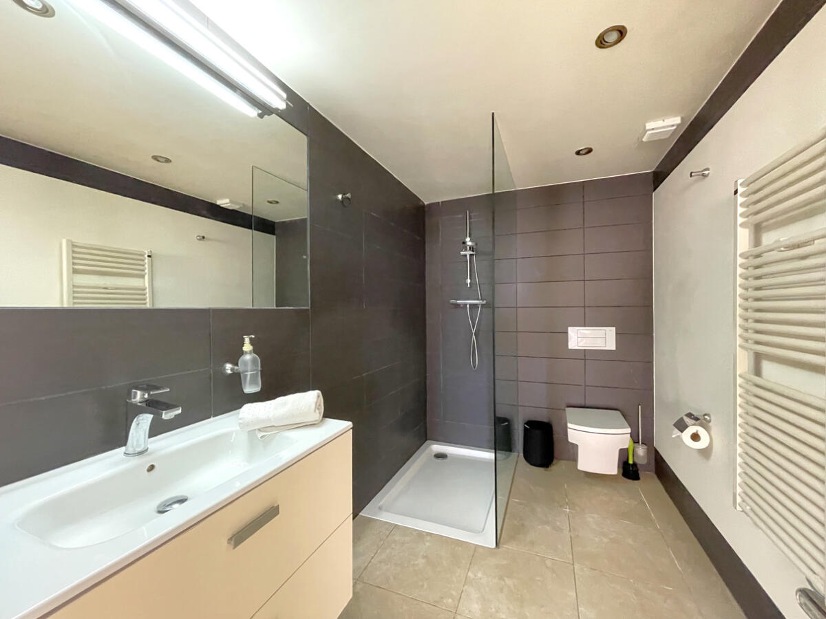 Villa 5 Dormitorios en venta en Moraira